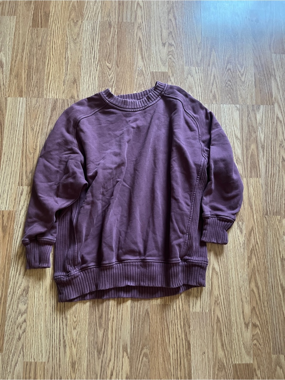 aerie women’s Crewneck Sweater - Plum/Burgundy